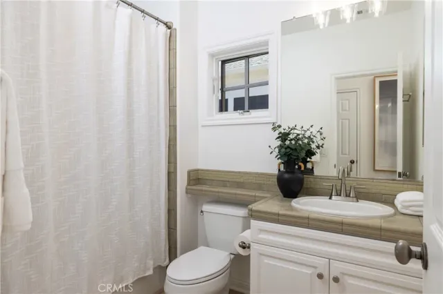 $2,495,000 | 2545 Bungalow Place, Unit 12, Corona del Mar, CA 92625