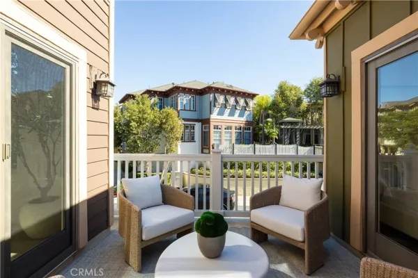 $2,375,000 | 2545 Bungalow Place, Unit 12, Corona del Mar, CA 92625