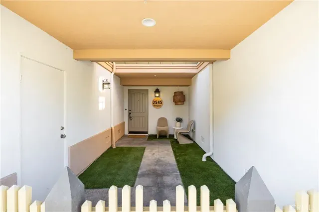 $2,495,000 | 2545 Bungalow Place, Unit 12, Corona del Mar, CA 92625