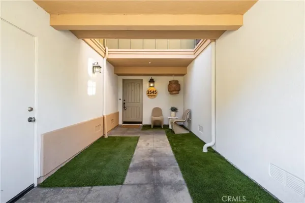 $2,375,000 | 2545 Bungalow Place, Unit 12, Corona del Mar, CA 92625