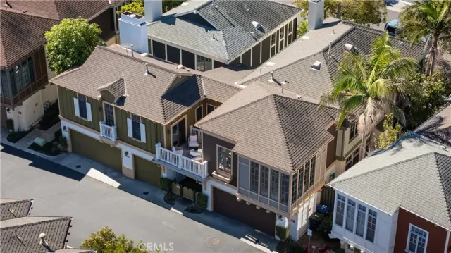 $2,495,000 | 2545 Bungalow Place, Unit 12, Corona del Mar, CA 92625
