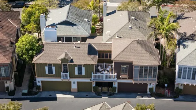 $2,495,000 | 2545 Bungalow Place, Unit 12, Corona del Mar, CA 92625