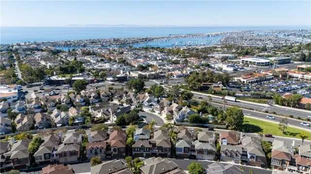$2,495,000 | 2545 Bungalow Place, Unit 12, Corona del Mar, CA 92625