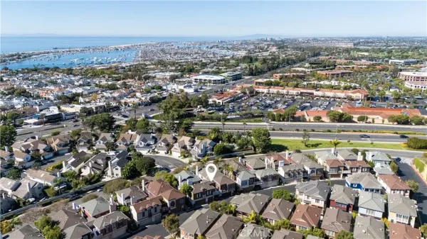 $2,375,000 | 2545 Bungalow Place, Unit 12, Corona del Mar, CA 92625