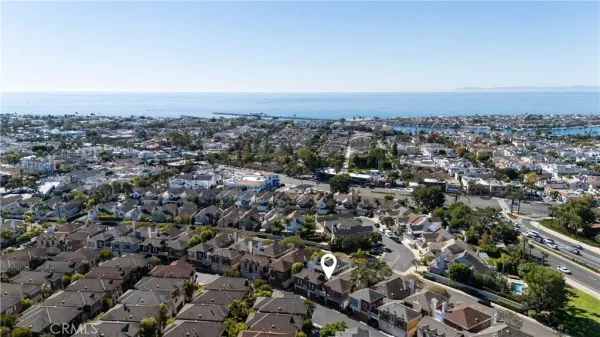 $2,375,000 | 2545 Bungalow Place, Unit 12, Corona del Mar, CA 92625