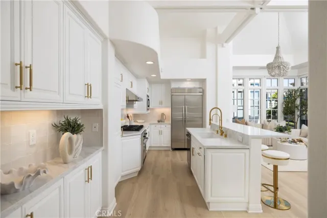 $2,495,000 | 2545 Bungalow Place, Unit 12, Corona del Mar, CA 92625