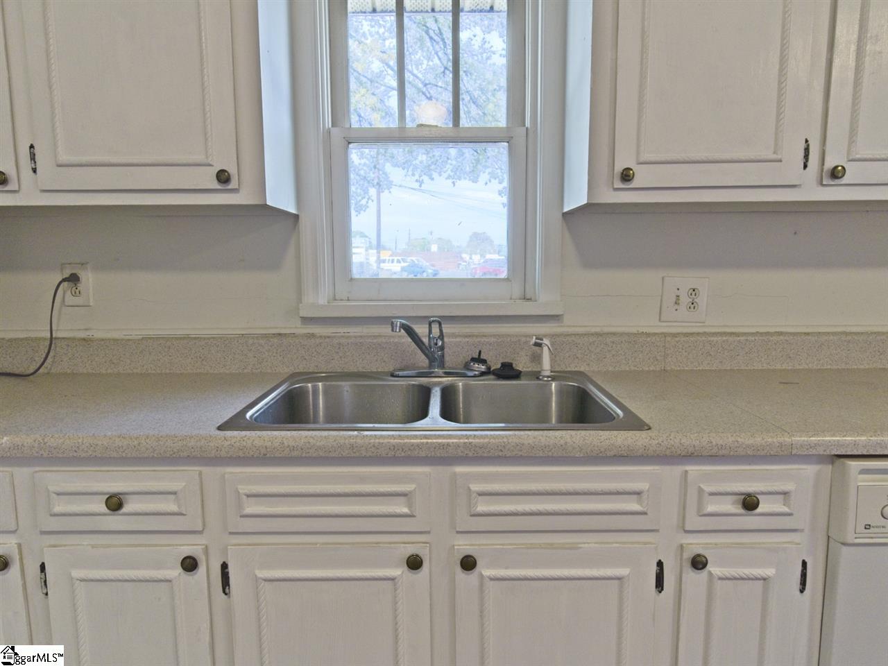 1715 Old Easley Bridge Road Greenville, SC 29611 - Photo 11 of 27 Gallery Image 11