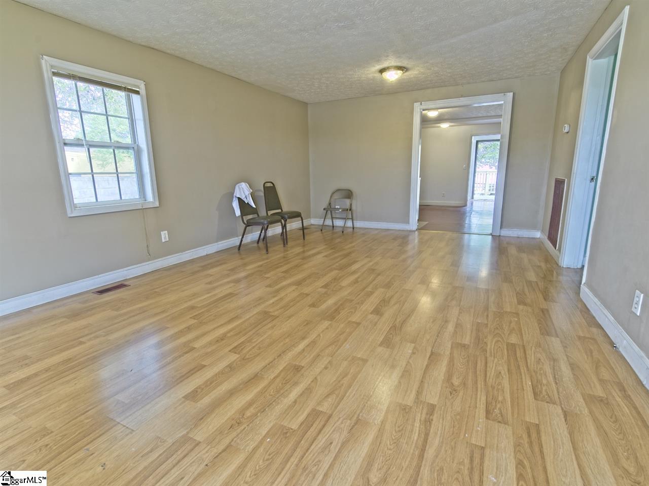 1715 Old Easley Bridge Road Greenville, SC 29611 - Photo 6 of 27 Gallery Image 6