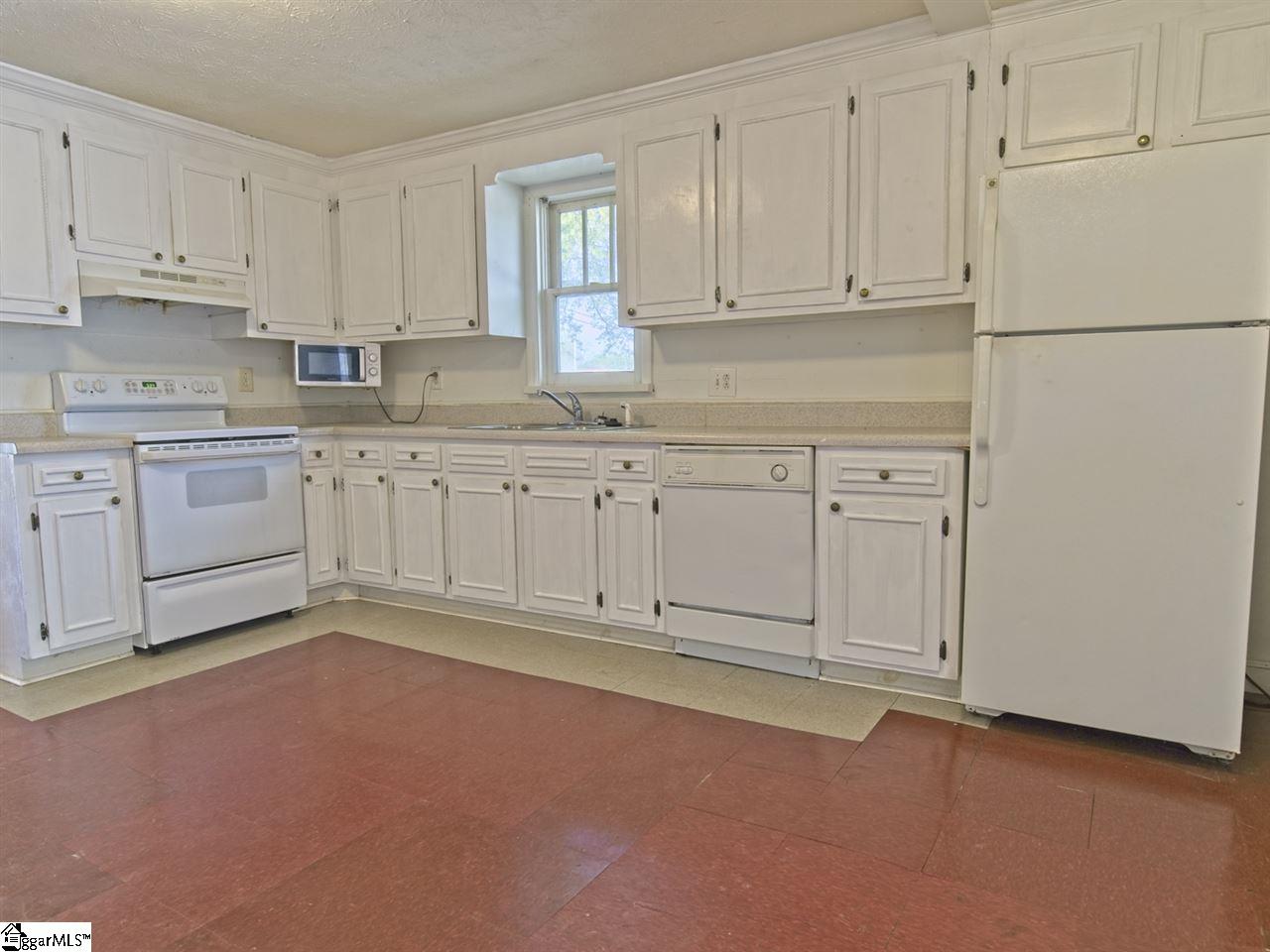 1715 Old Easley Bridge Road Greenville, SC 29611 - Photo 9 of 27 Gallery Image 9