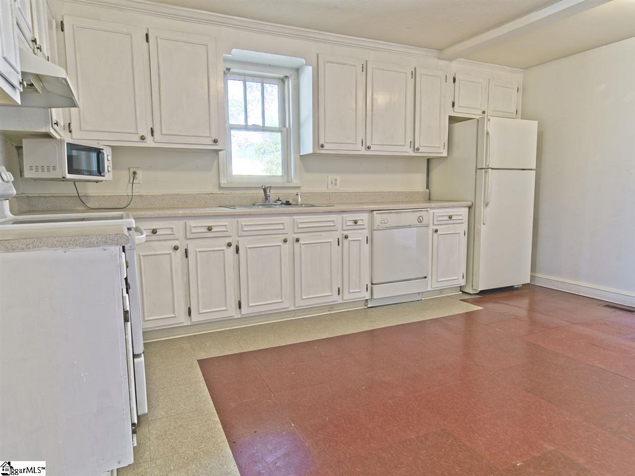 1715 Old Easley Bridge Road Greenville, SC 29611 - Photo 10 of 27 Gallery Image 10