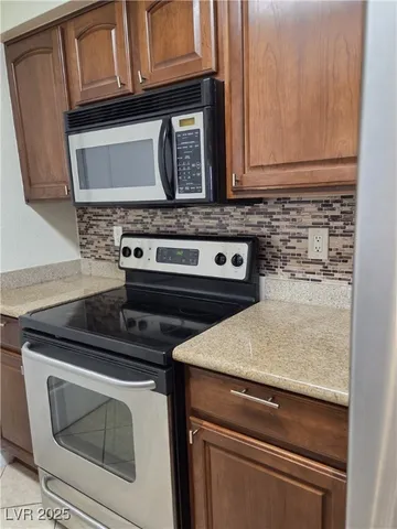 $1,400 | 1150 North Buffalo Drive, Unit 1075, Las Vegas, NV 89128
