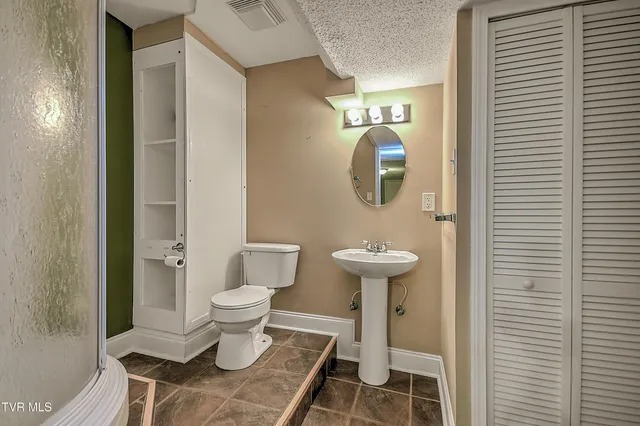 $349,000 | 377 Elbert Way, Bristol, VA 24202