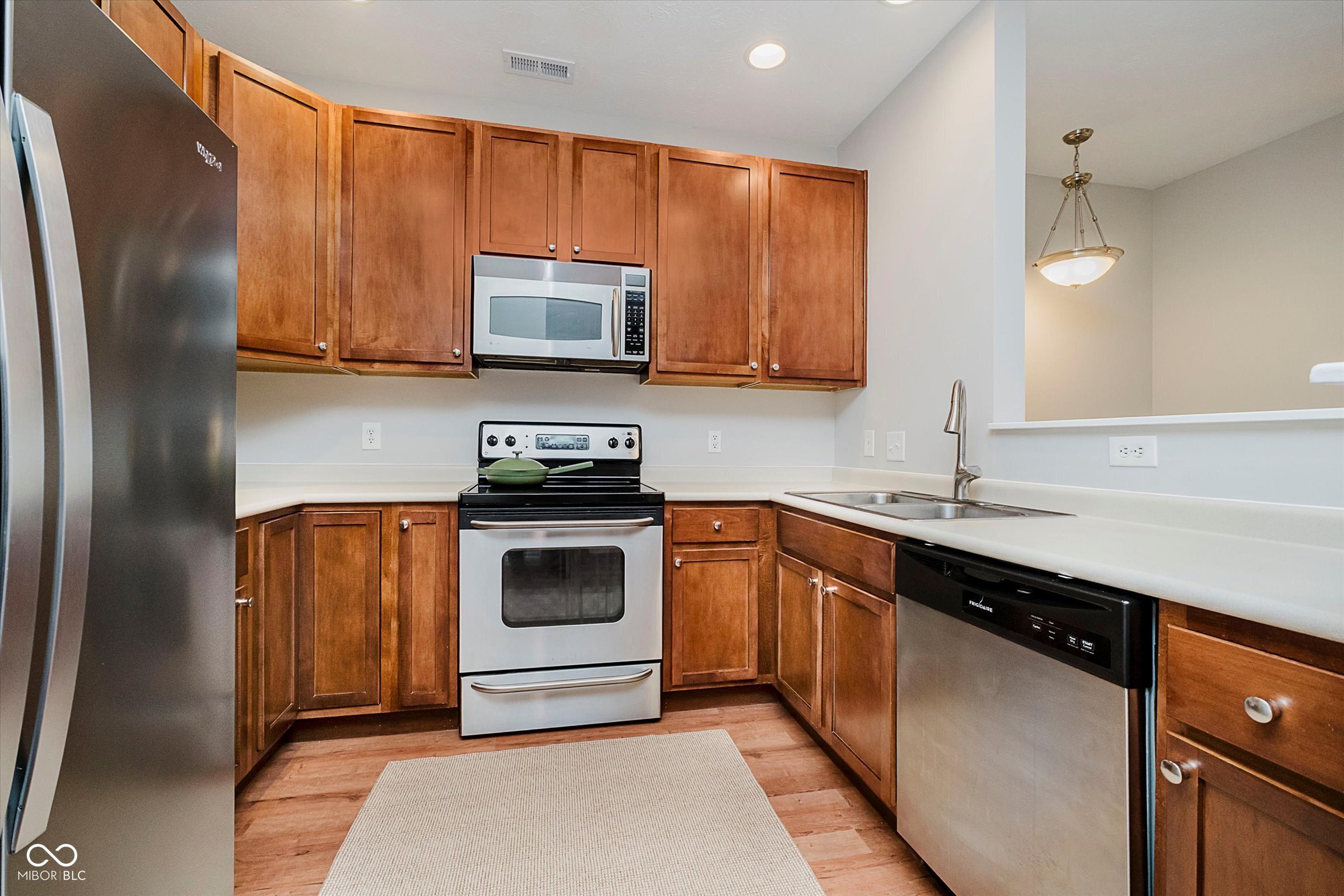 1018 Reserve Way Indianapolis, IN 46220 - Photo 12 of 31