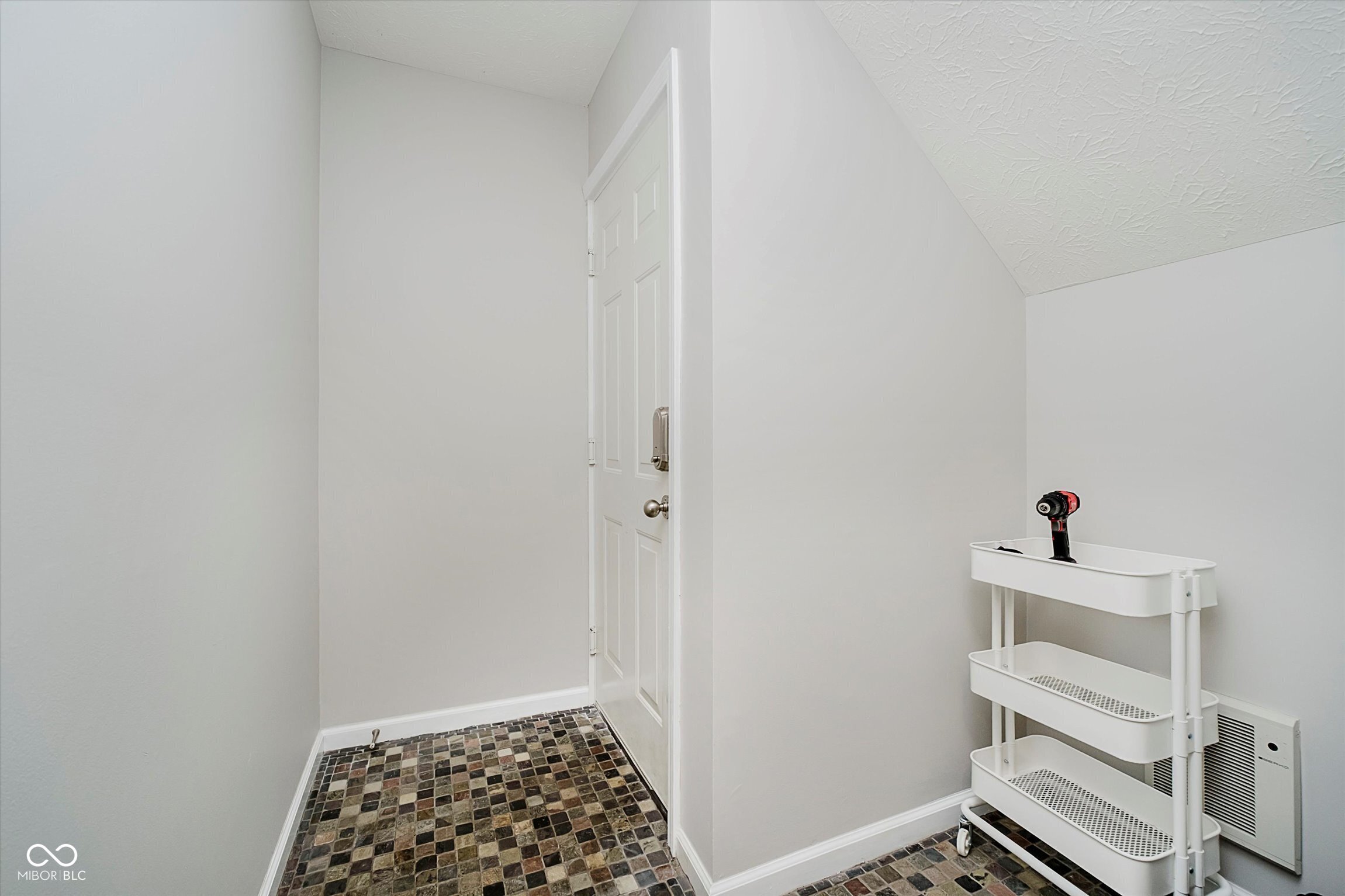 1018 Reserve Way Indianapolis, IN 46220 - Photo 22 of 31