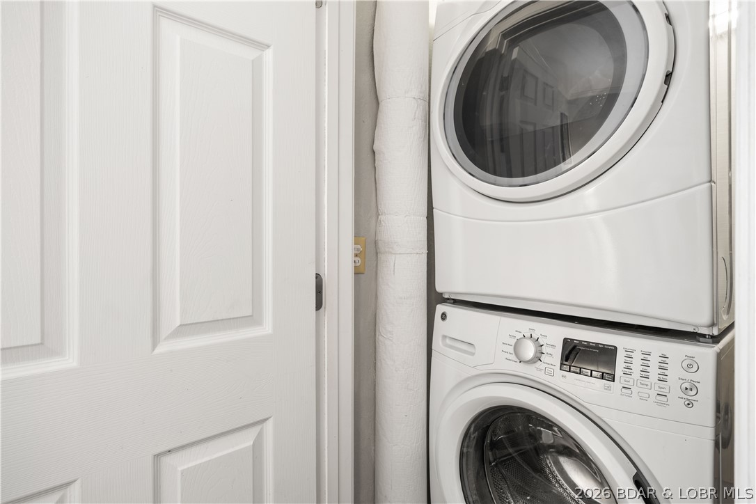 160 Tara Road, Unit 902 Lake Ozark, MO 65049 - Photo 20 of 38