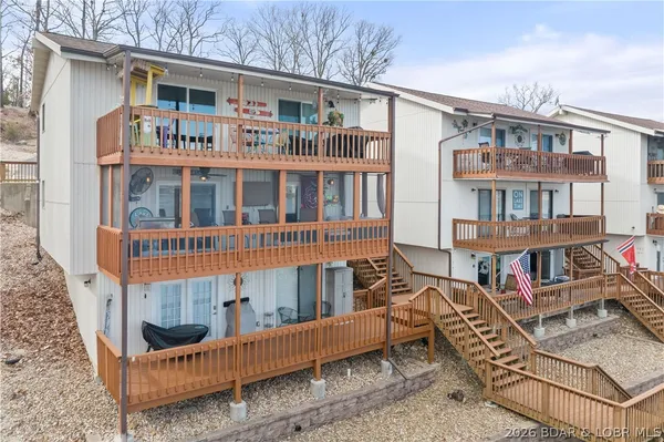 $259,999 | 160 Tara Road, Unit 902, Lake Ozark, MO 65049