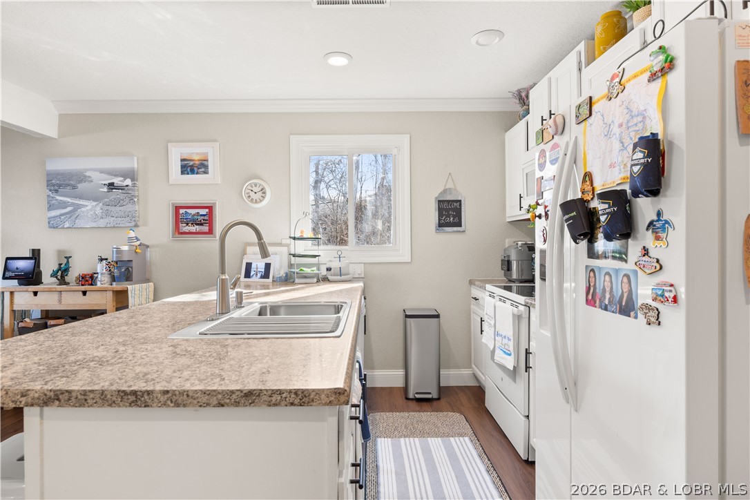 160 Tara Road, Unit 902 Lake Ozark, MO 65049 - Photo 5 of 38