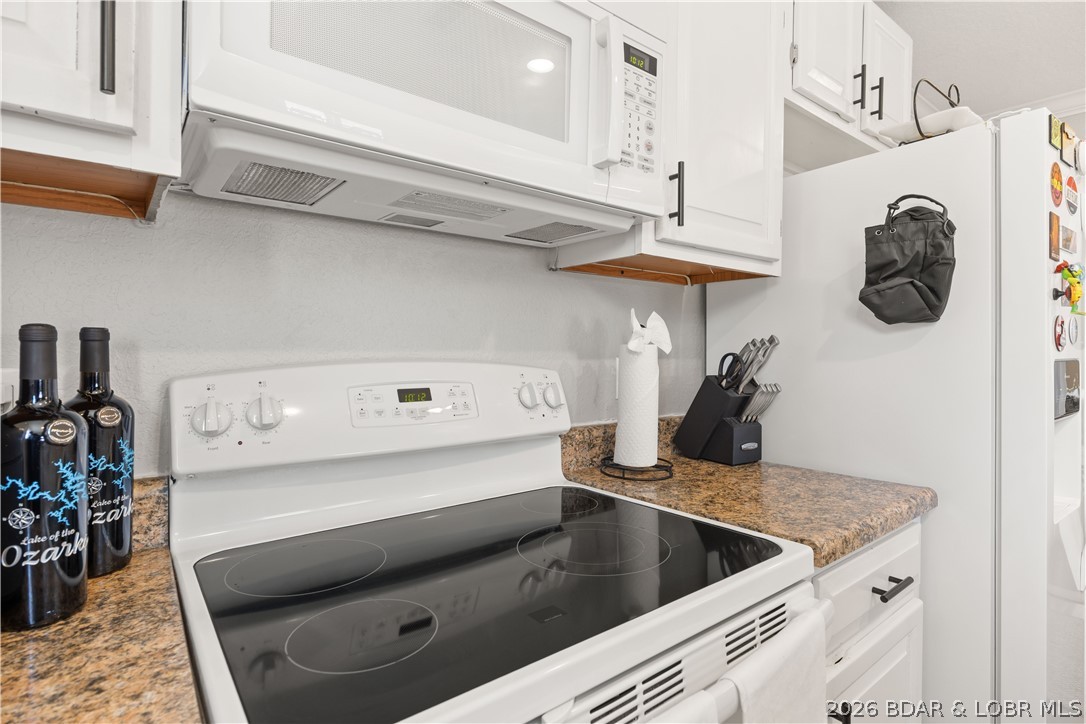 160 Tara Road, Unit 902 Lake Ozark, MO 65049 - Photo 6 of 38