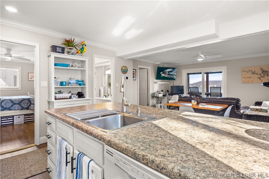 160 Tara Road, Unit 902 Lake Ozark, MO 65049 - Photo 7 of 38