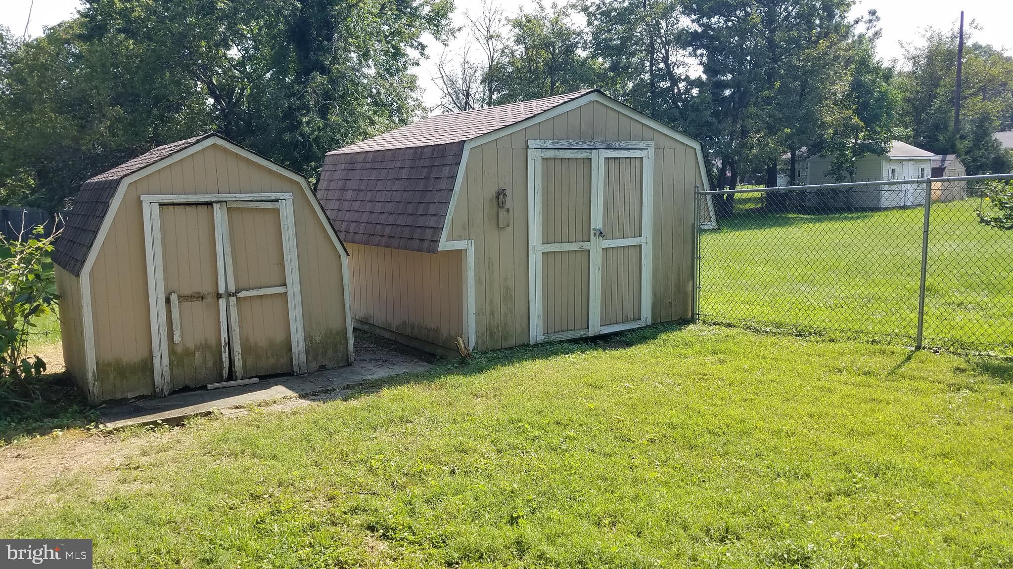 8212 Woodyard Road Clinton, MD 20735 - Photo 15 of 24 Multiple Storage