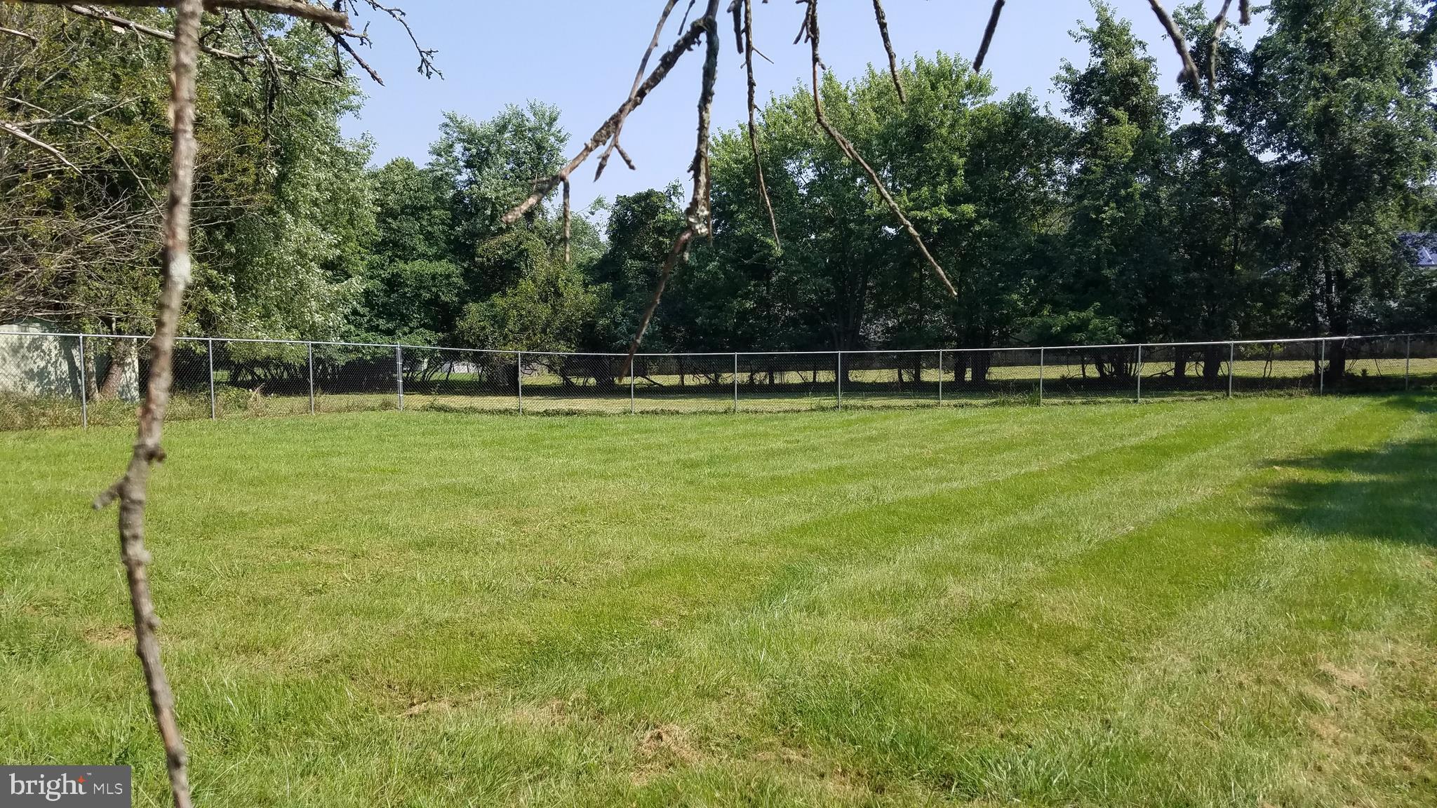 8212 Woodyard Road Clinton, MD 20735 - Photo 24 of 24 Plenty of room for that BBQ!