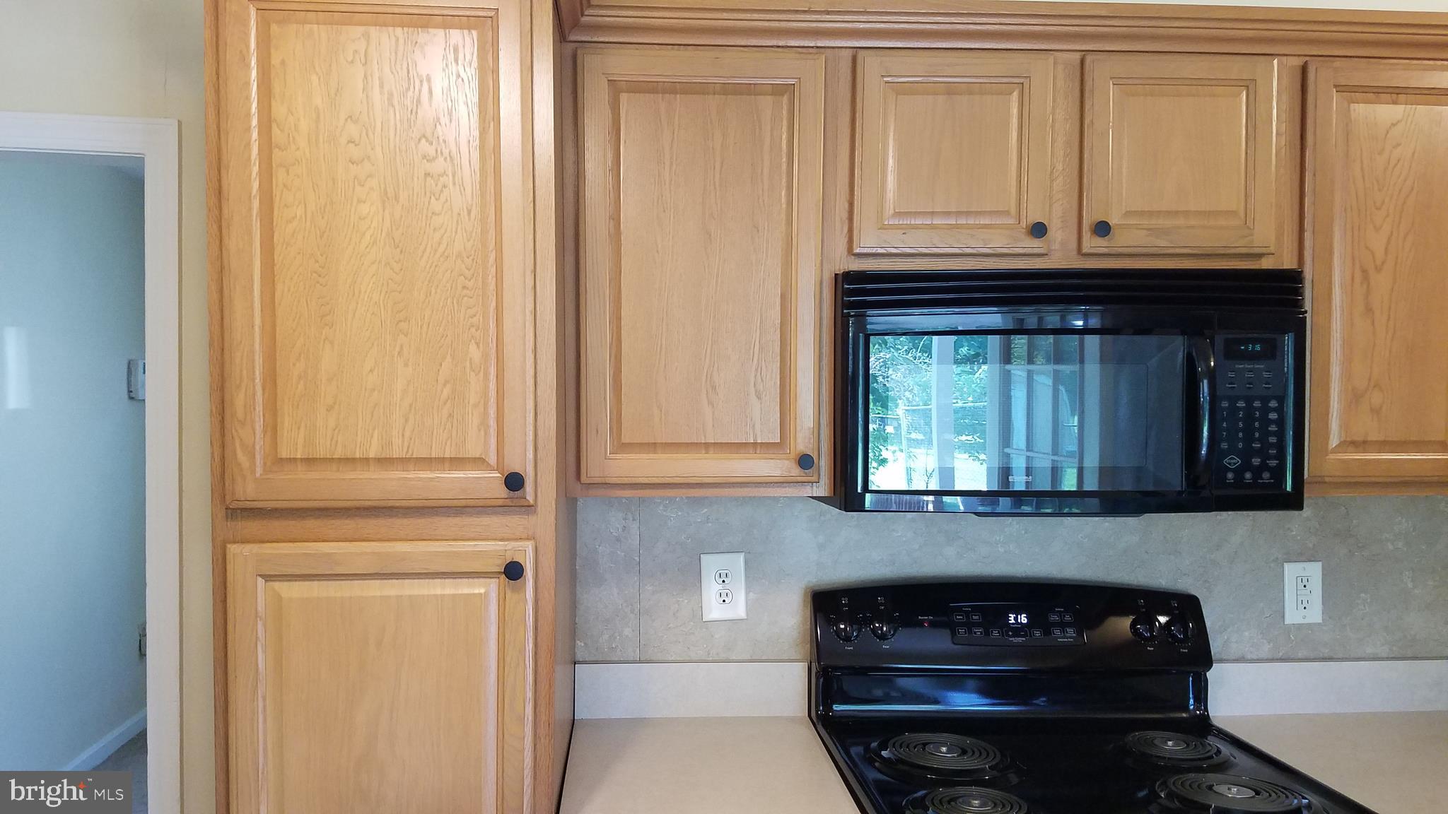 8212 Woodyard Road Clinton, MD 20735 - Photo 6 of 24 Gallery Image 6