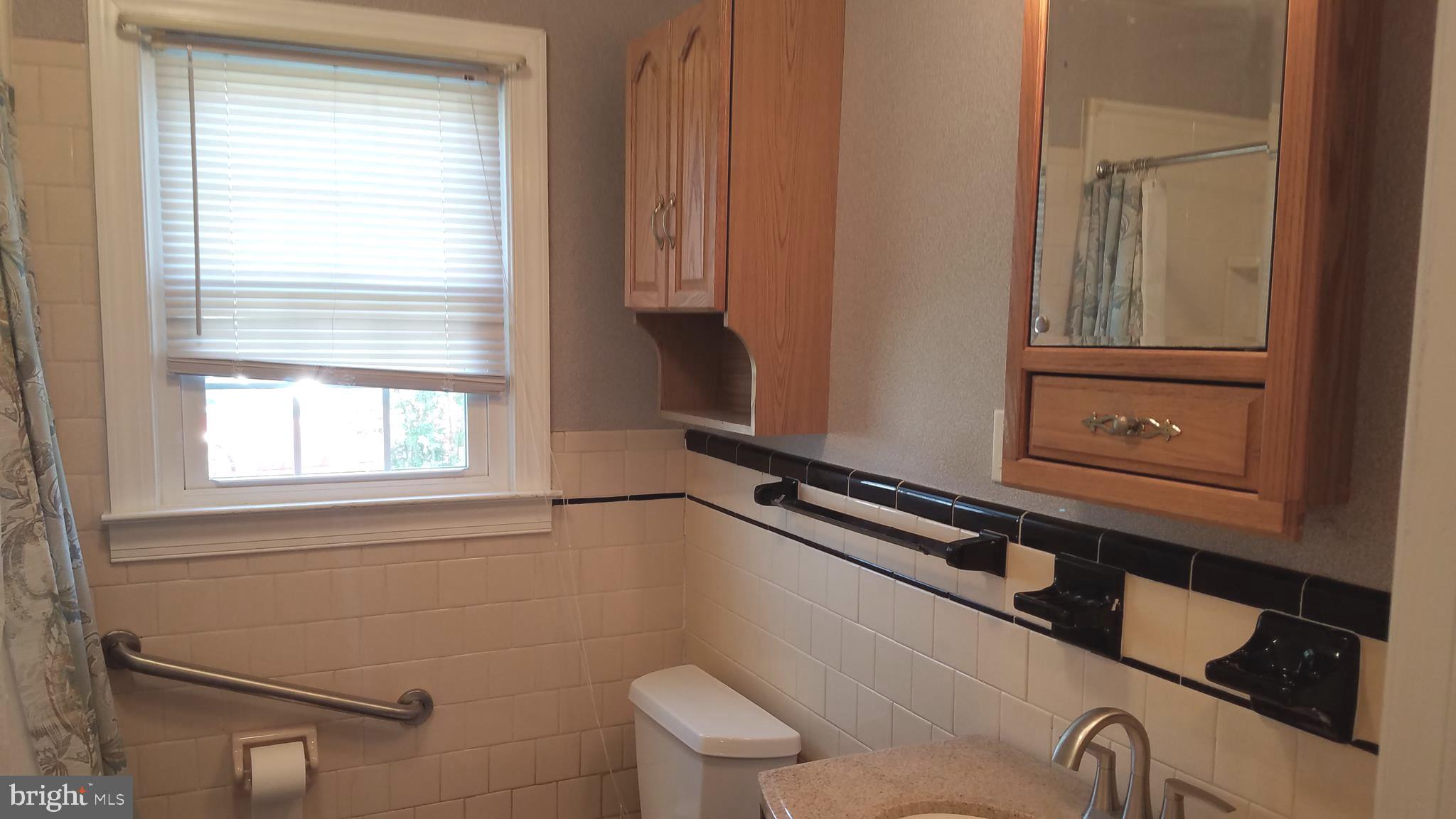 8212 Woodyard Road Clinton, MD 20735 - Photo 9 of 24 Gallery Image 9