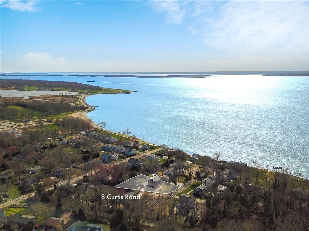 8 Curtis Road Bristol, RI 02809 - Photo 3 of 50