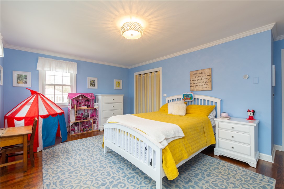 8 Curtis Road Bristol, RI 02809 - Photo 33 of 50