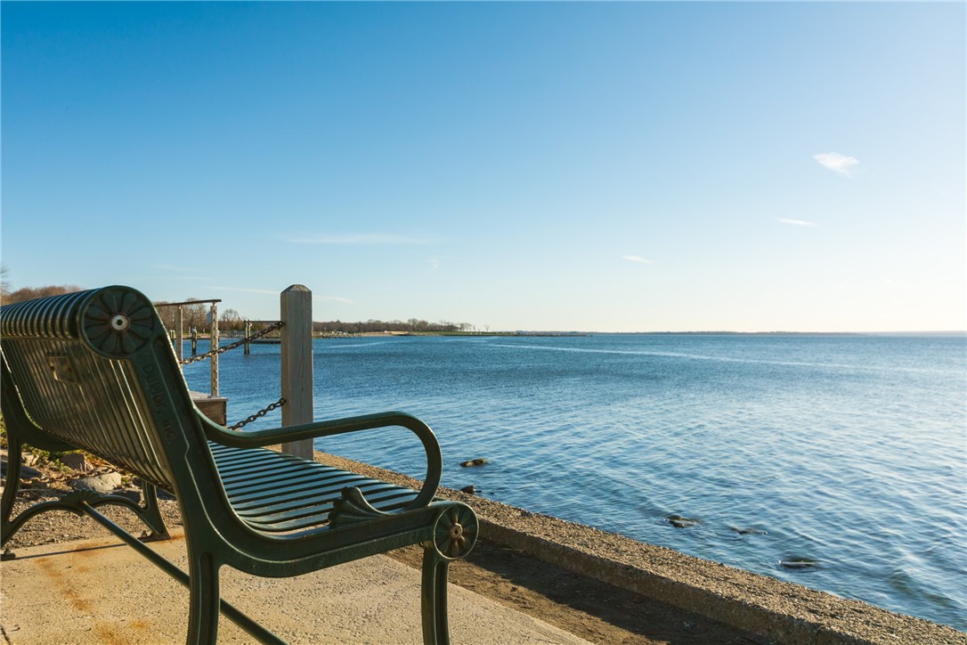 8 Curtis Road Bristol, RI 02809 - Photo 46 of 50