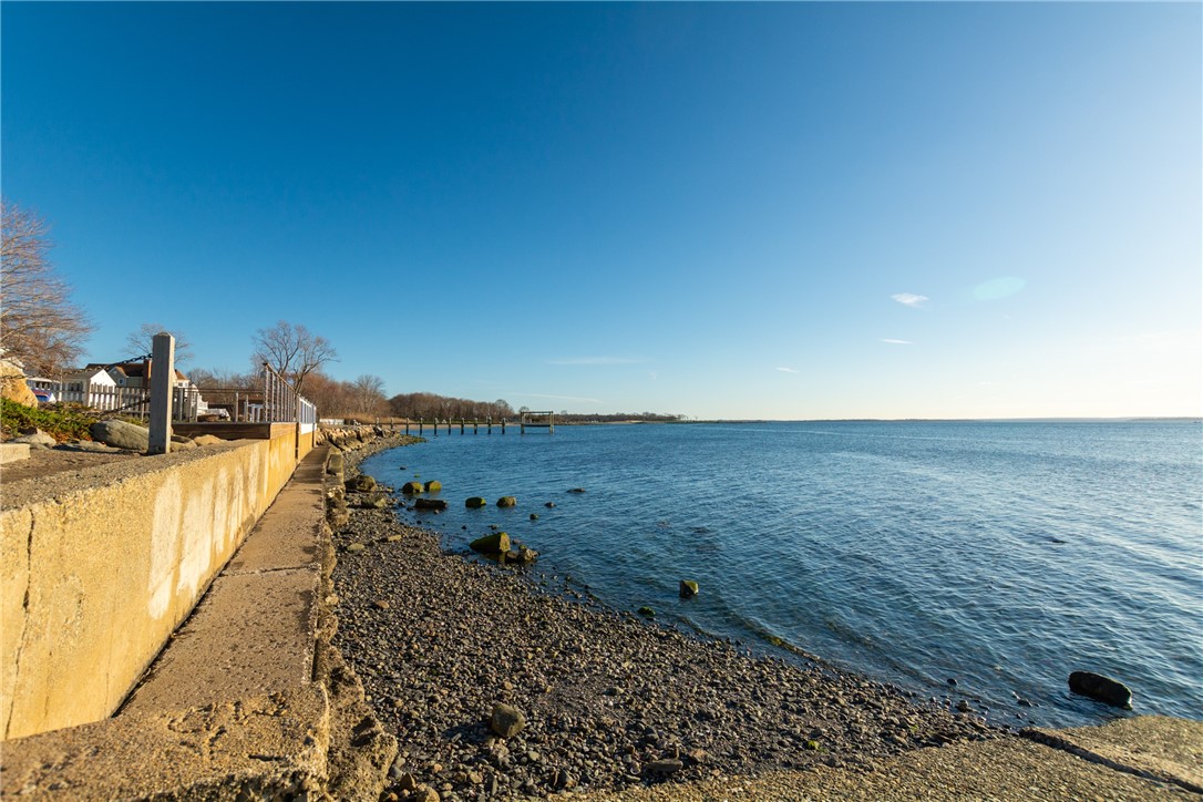 8 Curtis Road Bristol, RI 02809 - Photo 47 of 50