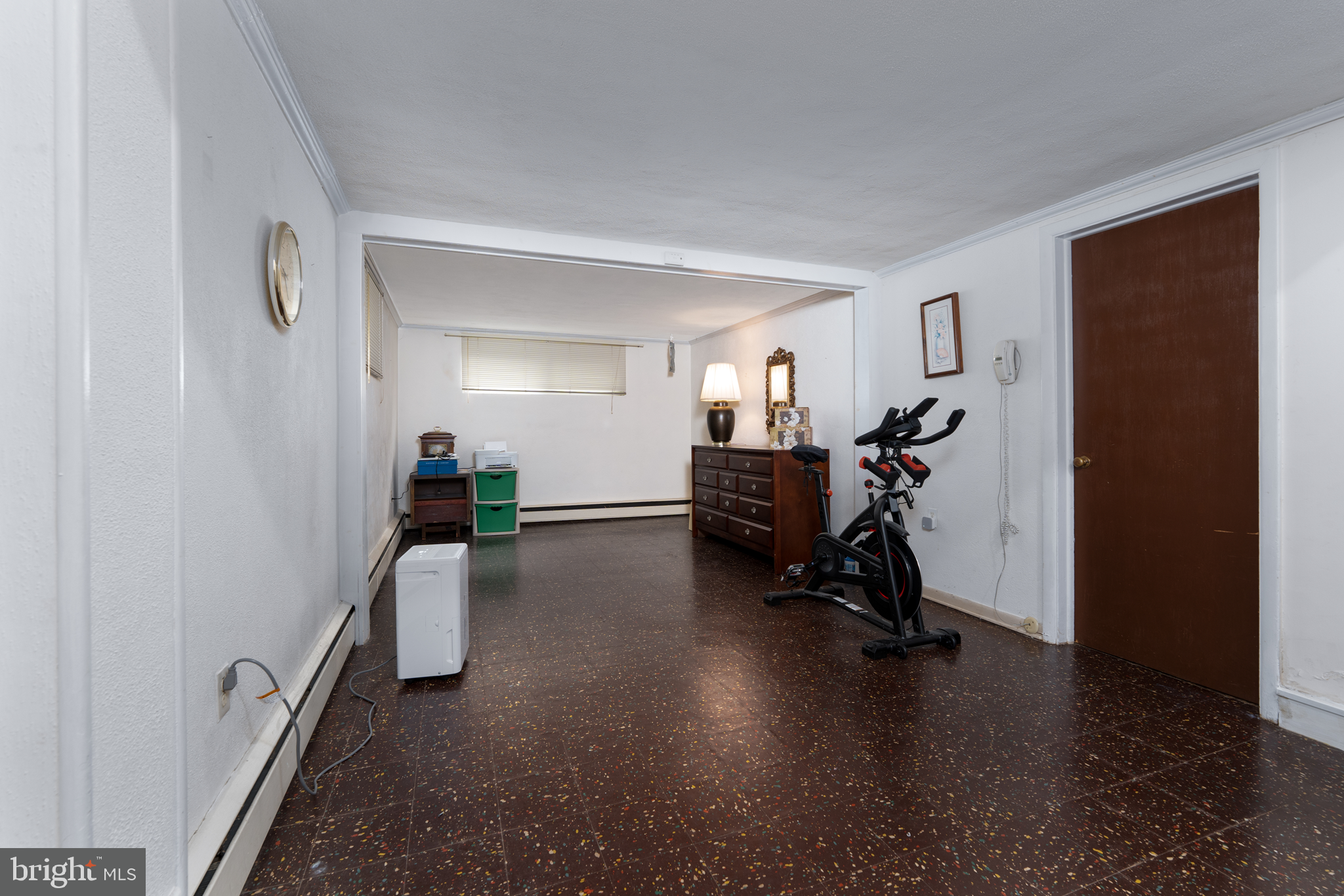 17 Finney Road New Castle, DE 19720 - Photo 18 of 25 Lower level with endless possibilities