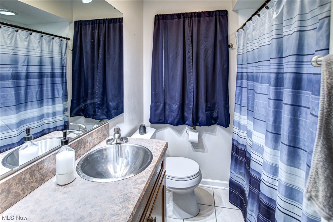 5709 Ackley Road Parma, OH 44129 - Photo 14 of 32 Gallery Image 14
