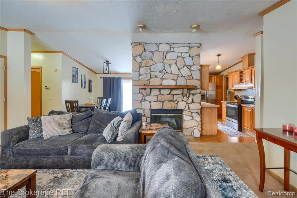8247 Center Road Mount Morris, MI 48458 - Photo 6 of 46