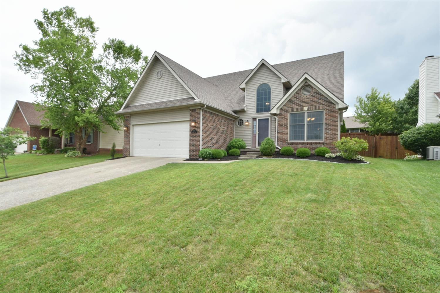 976 Tanbark Road Lexington, KY 40515 - Photo 2 of 48 Listing Photo