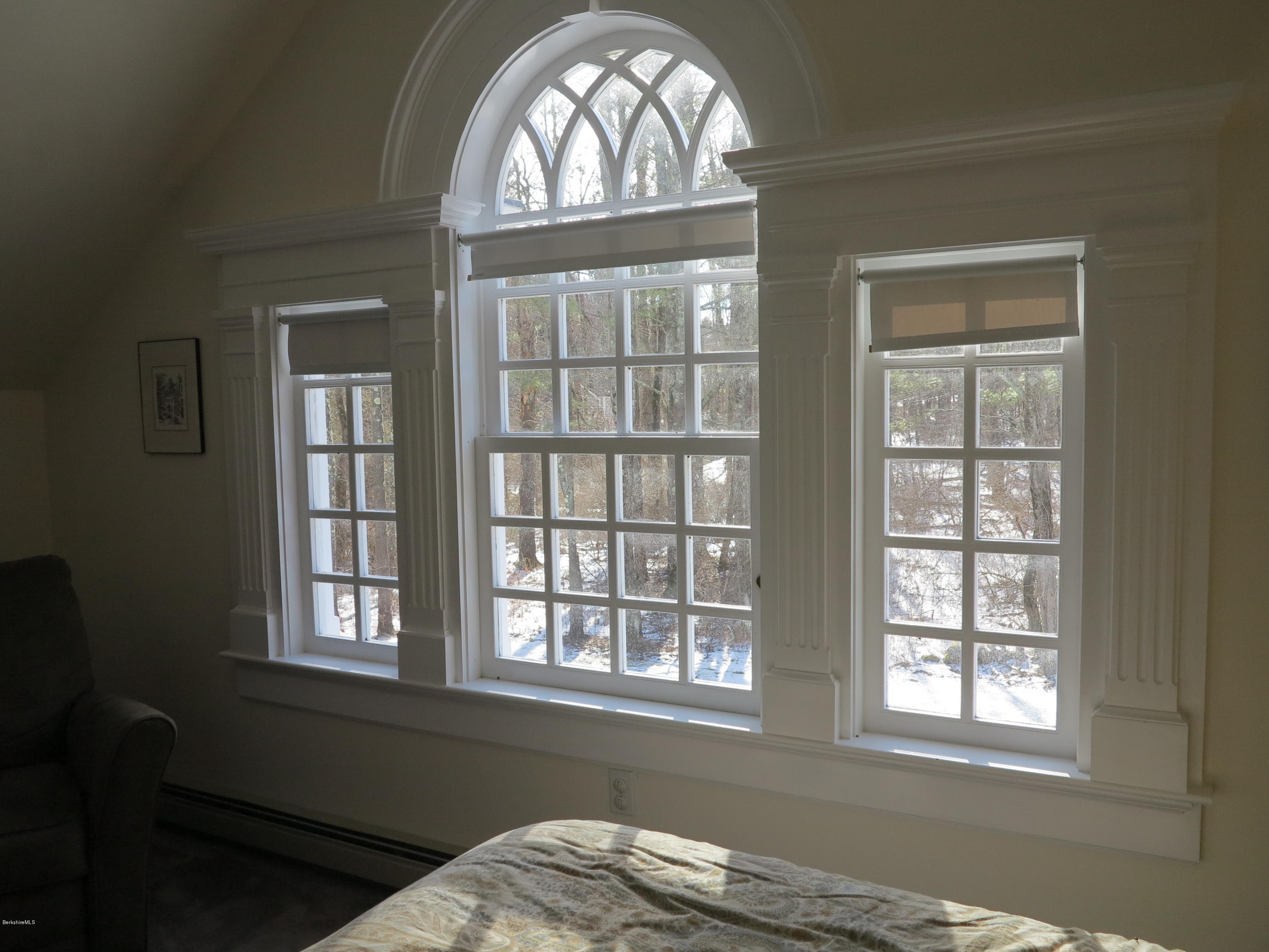 355 South Undermountain Road Sheffield, MA 01257 - Photo 16 of 25 17masterwindow