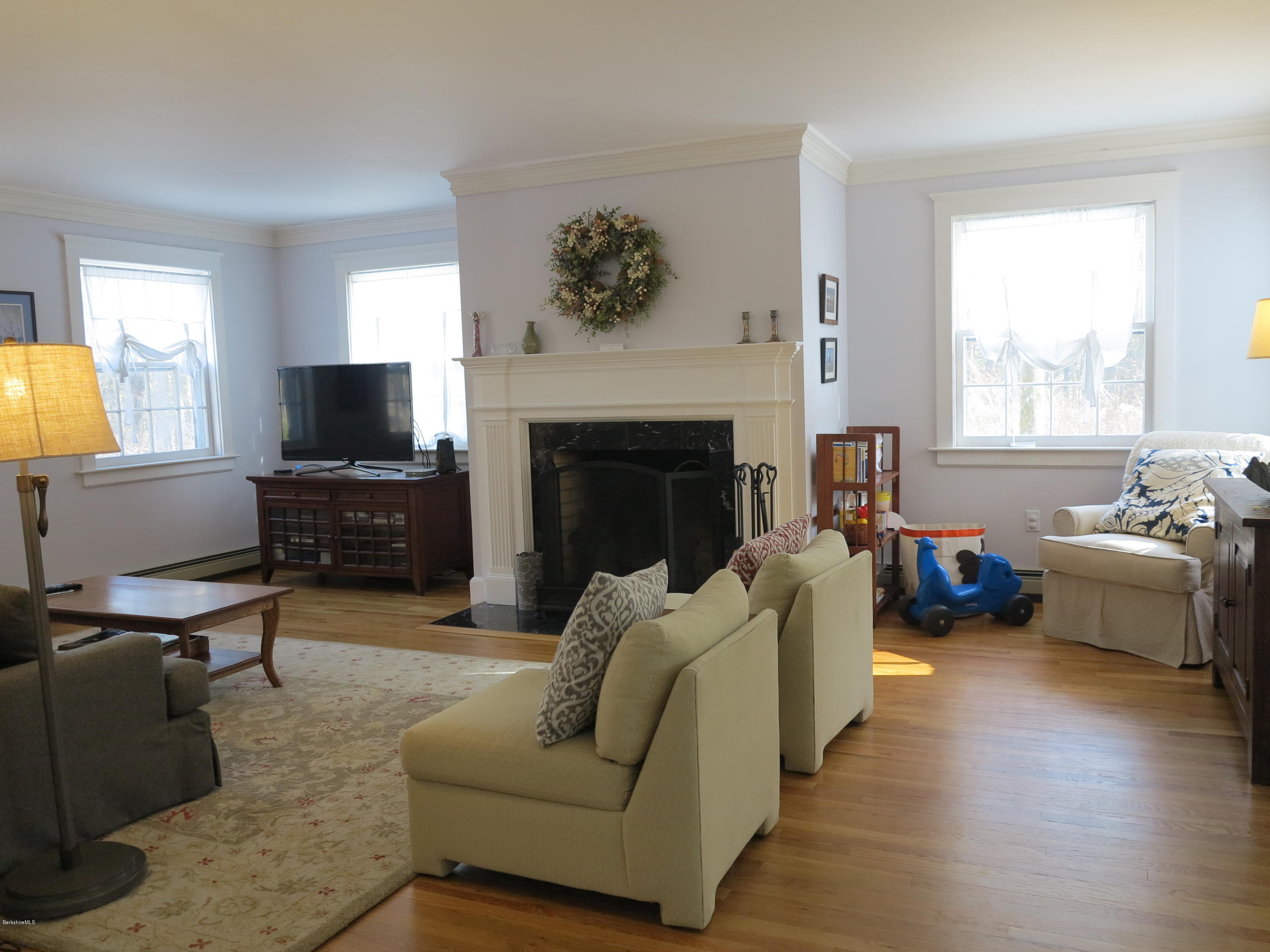 355 South Undermountain Road Sheffield, MA 01257 - Photo 7 of 25 8livingroom