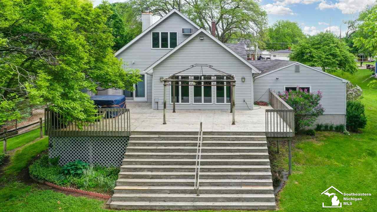 2489 North Custer Road Monroe, MI 48162 - Photo 2 of 56