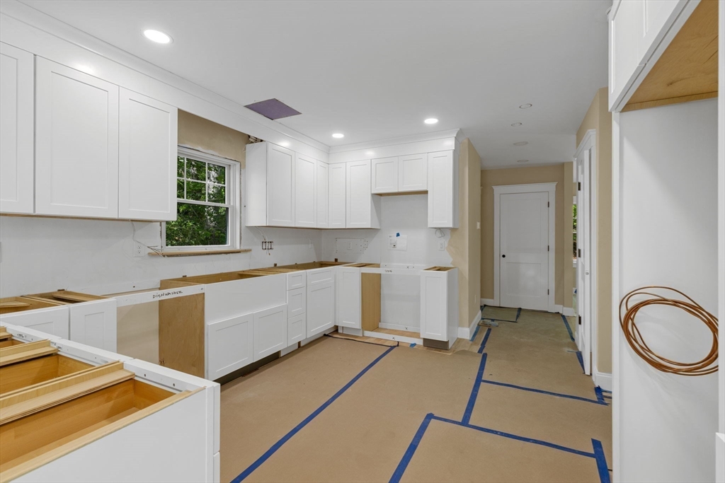 41 Little John Road East Falmouth, MA 02536 - Photo 13 of 34