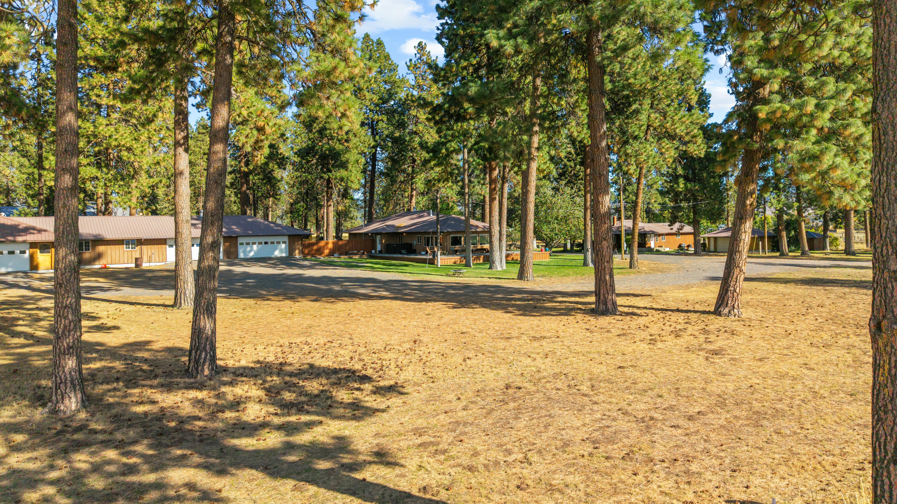 32486 Modoc Point Road Chiloquin, OR 97624 - Photo 131 of 135 32490 Modoc Point Rd-131