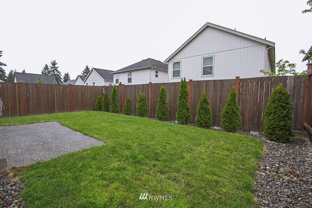 237 Bremerton Avenue Northeast Renton, WA 98059 - Photo 13 of 14 Gallery Image 13