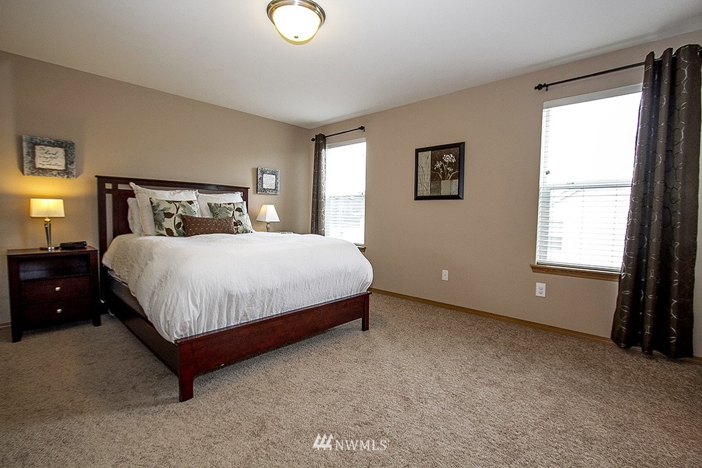 237 Bremerton Avenue Northeast Renton, WA 98059 - Photo 8 of 14 Gallery Image 8