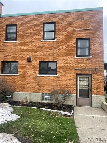 $349,000 | 36 Flohr Avenue, West Seneca, NY 14224