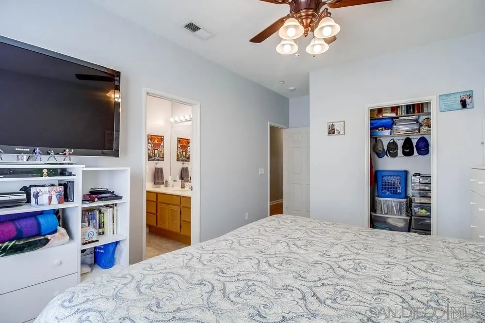 10804 Dakota Ranch Road Santee, CA 92071 - Photo 11 of 35 Gallery Image 11
