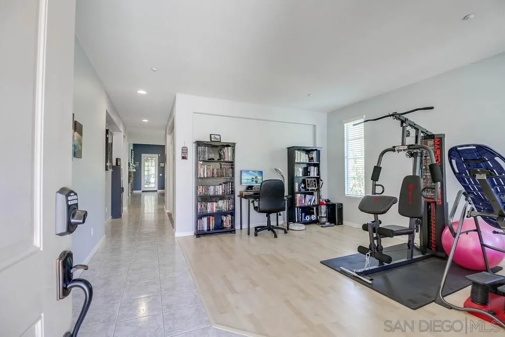 10804 Dakota Ranch Road Santee, CA 92071 - Photo 5 of 35 Gallery Image 5