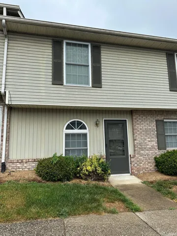 $1,295 | 648 East Sherwood Hills Drive, Bloomington, IN 47401