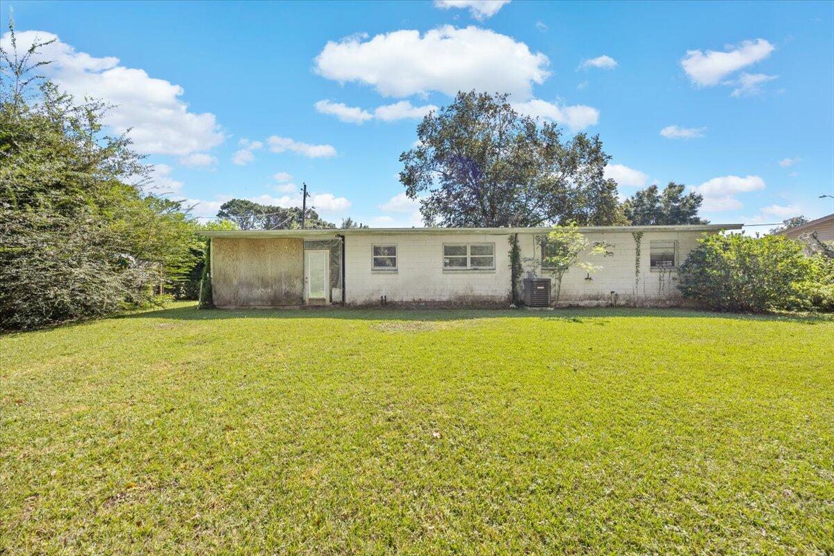 922 East Montclair Road Pensacola, FL 32505 - Photo 22 of 29 21-1V3A4186