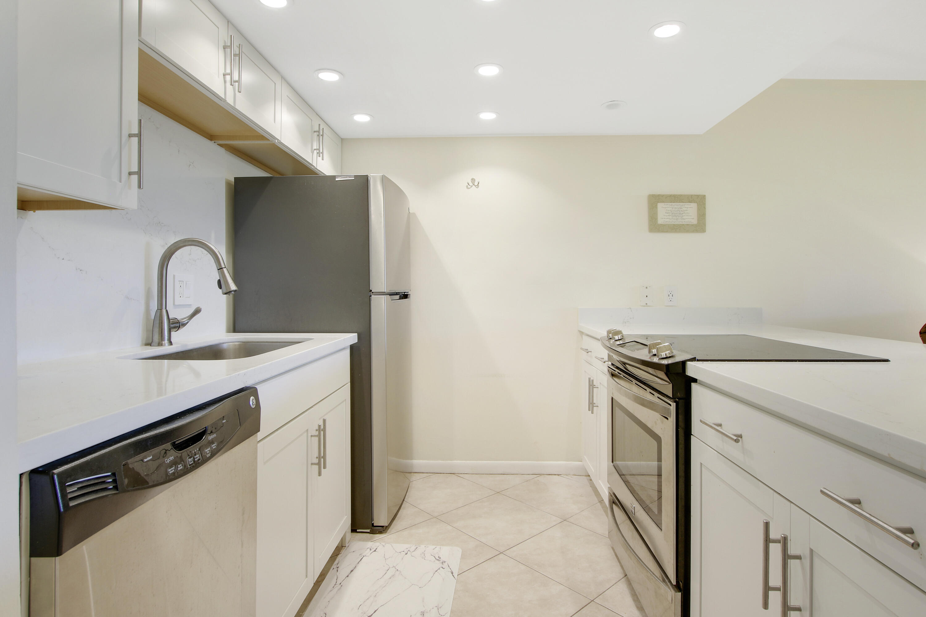 755 Dotterel Road, Unit 1111 Delray Beach, FL 33444 - Photo 4 of 26 House3-7