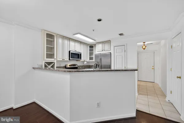 $2,200 | 18809 Sparkling Water Drive, Unit T3, Germantown, MD 20874