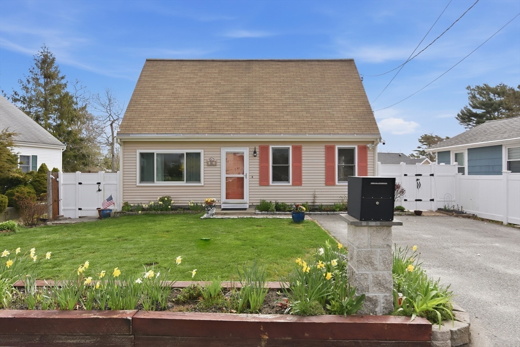 91 Cohasset Road Wareham, MA 02532 - Photo 5 of 33